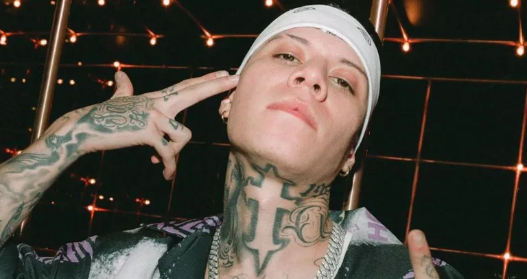 Santa Fe Klan Baile cholo