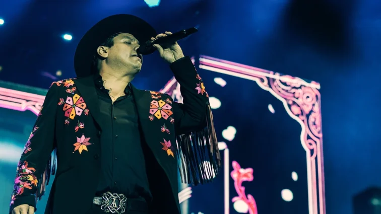 Julión Álvarez anuncia su primer concierto en Colombia en 2026