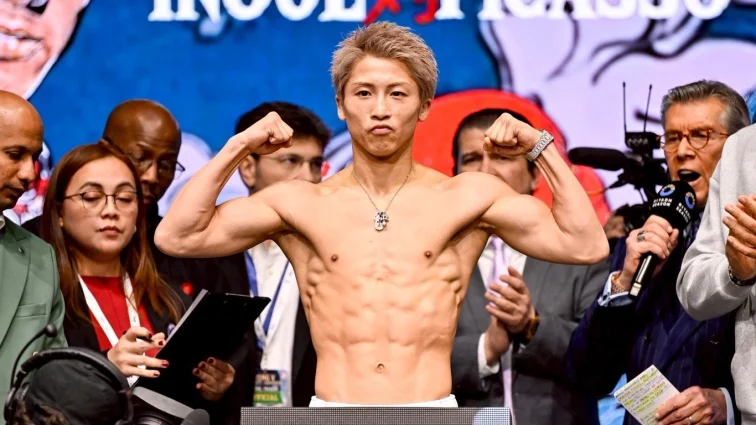 Naoya Inoue durante su pelea ante el mexicano David Picasso en Arabia Saudita