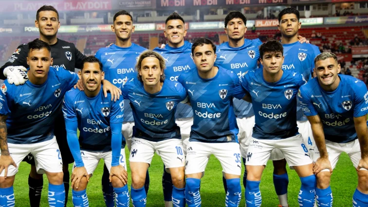 Rayados de Monterrey vencen al Necaxa en el estadio Victoria