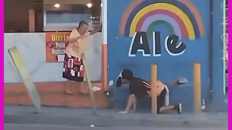 Abuelita veracruzana enfrenta a joven therian afuera de su negocio