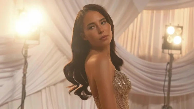 Majo Aguilar interpreta Así fue en homenaje a Juan Gabriel