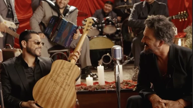 Ricardo Arjona y Grupo Firme anuncian su colaboración “Amor Factura”.